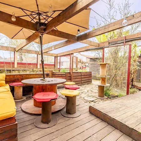 Holiday home Logement Pour Pro - Proche Aeroport Bouguenais